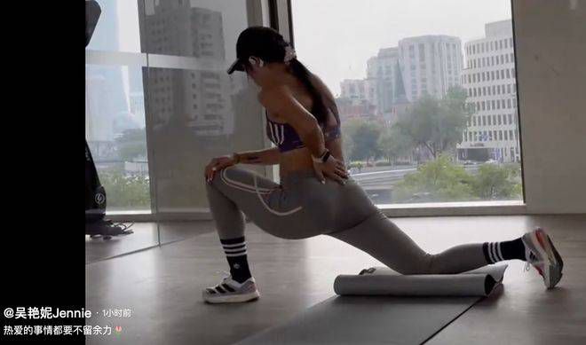 扒丝袜pisiwa久久久久